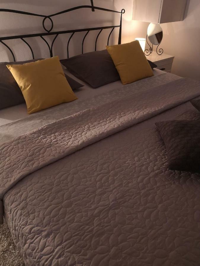 דירות זאדאר Apartman Mera מראה חיצוני תמונה